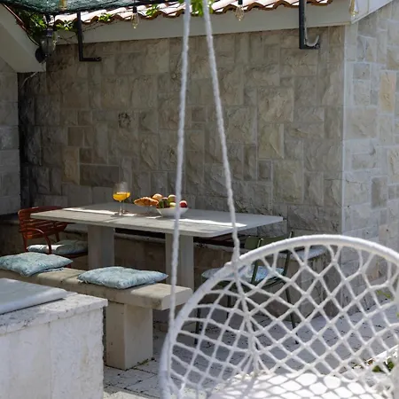 Kety With Pool Makarska