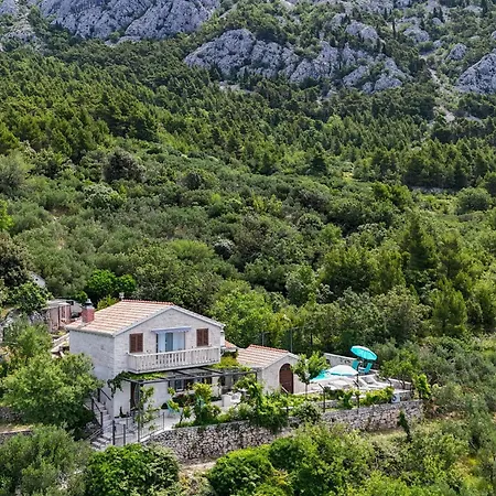 Nyaraló Kety With Pool Makarska