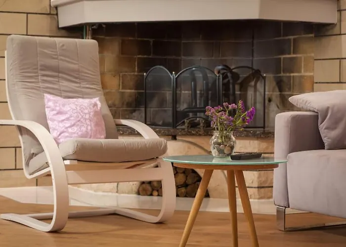 Kety With Pool * Μακάρσκα