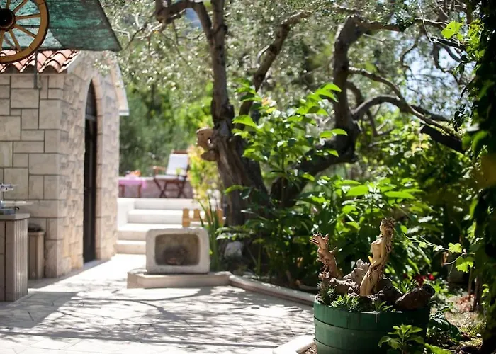 Holiday home Kety With Pool Makarska