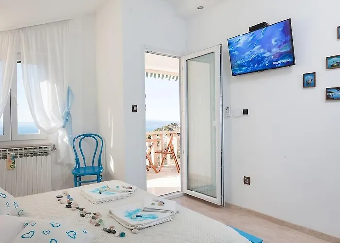 Kety With Pool Holiday home *