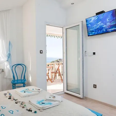 Kety With Pool 펜션 *